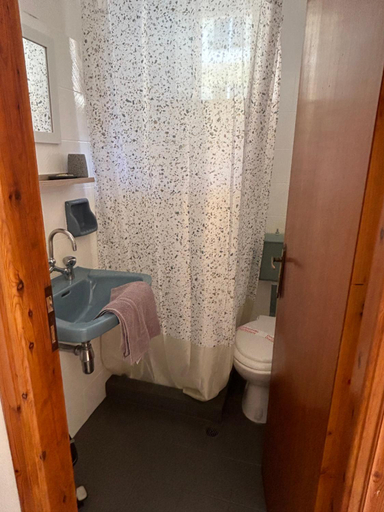 Bathroom 2, Φiloxenia Apartments, Attica