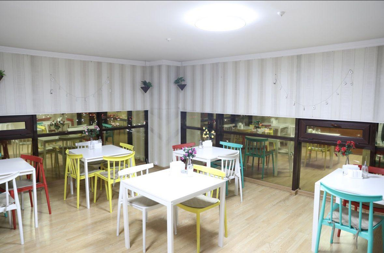 Food & Drinks 4, Bed and Breakfast, Astana City