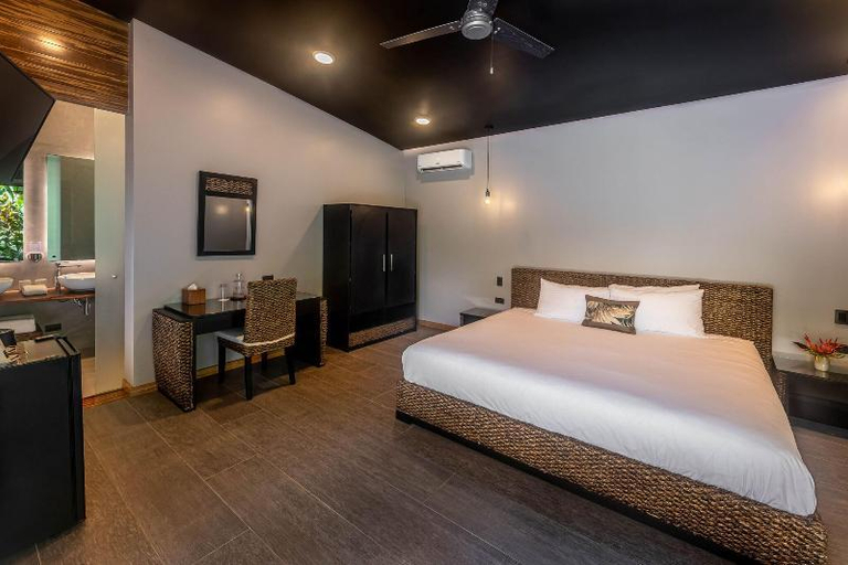 Bedroom 3, Noah's Forest Hotel by Tifakara, San Carlos