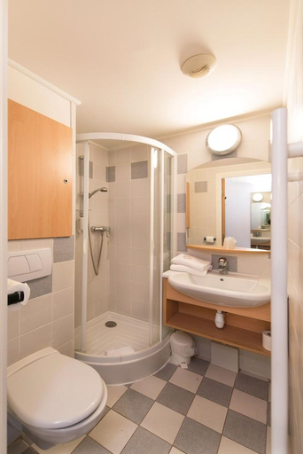 Bathroom 3, Hotel Vacances Bleues Delcloy, Alpes-Maritimes