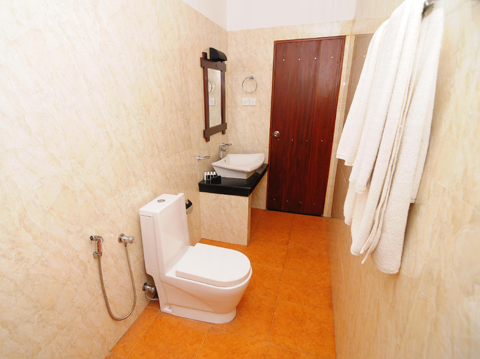 Bathroom, Onreech Hotel, Katana