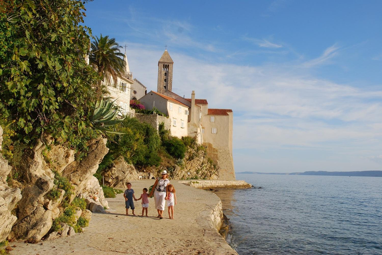 Others 3, Apartments Piculjan 2829, Lopar/Supetarska Draga