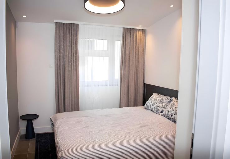 Bedroom 2, Luxury Cozy 2 BDR Downtown Apt.4, Budapesti
