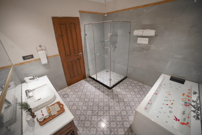 Bathroom 3, Rah Bagh By Orchard- Luxury Boutique Hotel, Srinagar
