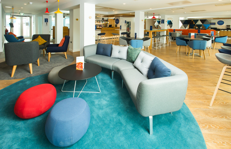 Public Area 4, Holiday Inn Express CARDIFF BAY by IHG, Cardiff