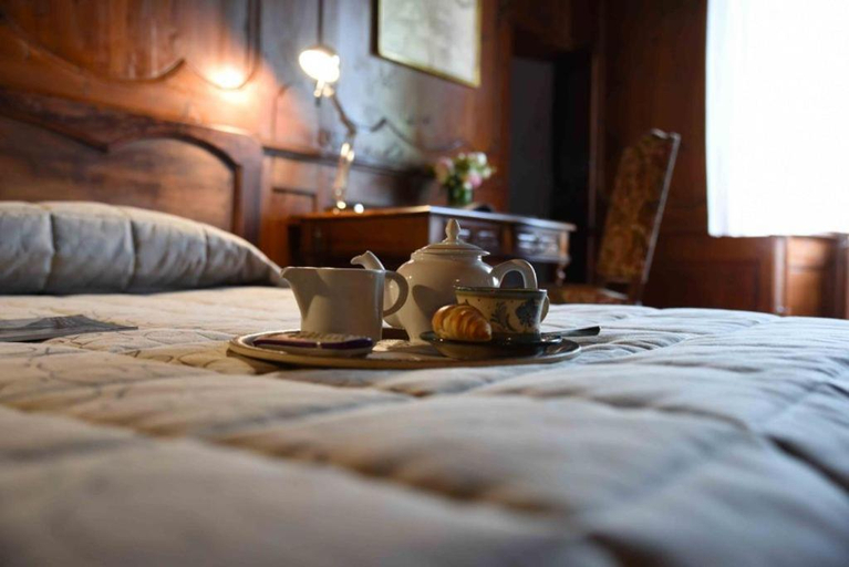 Bedroom 4, Chateau de Passieres, Isère