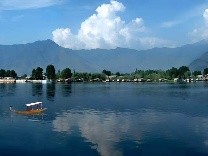 Others 3, WelcomHeritage Gurkha Houseboat, Srinagar