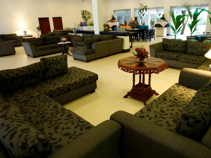 Public Area 2, Catamaran Beach Hotel Negombo, Negombo