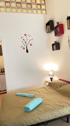 Others 3, Ai Baretti B&B, Napoli