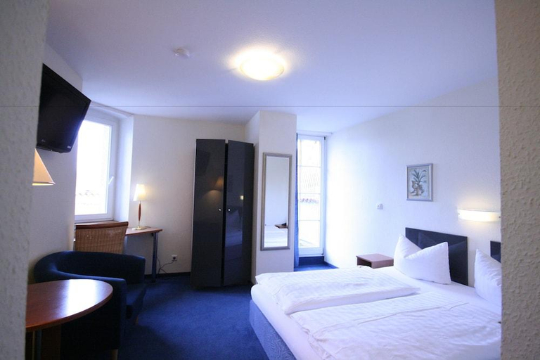 Bedroom 2, Altstadt Hotel, Heidelberg