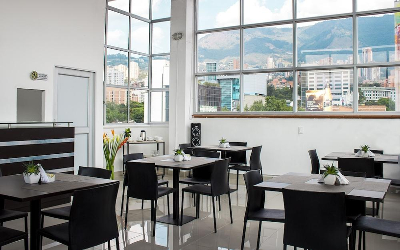 Food & Drinks 5, HOTEL LLERAS 10, Medellín