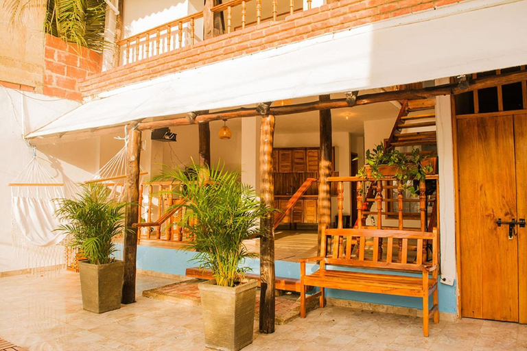 Others 5, Hb2 Triple Room with shared bathroom, Cartagena de Indias