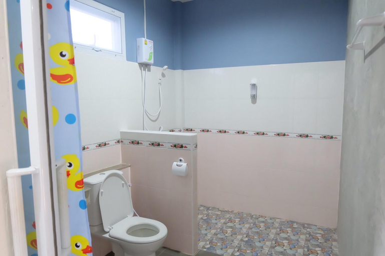 Bathroom 5, Baan Bang Kluai Resort and Coffee, Muang Surat Thani