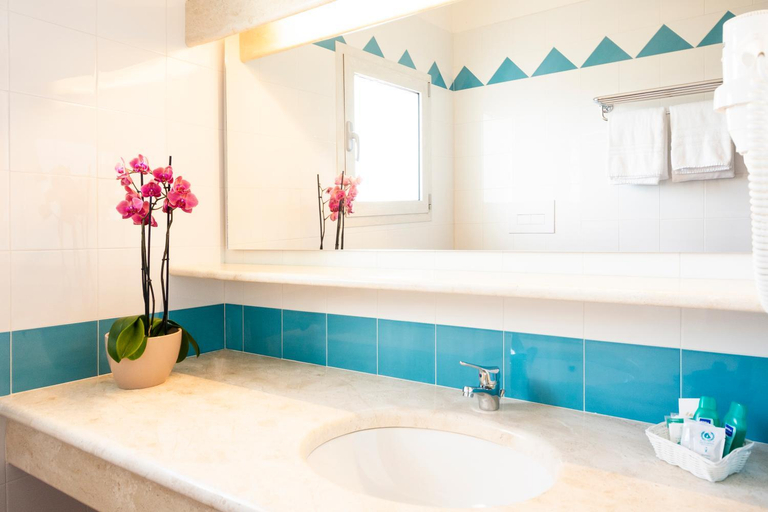 Bathroom 2, Le Residenze del Baia Marina, Nuoro