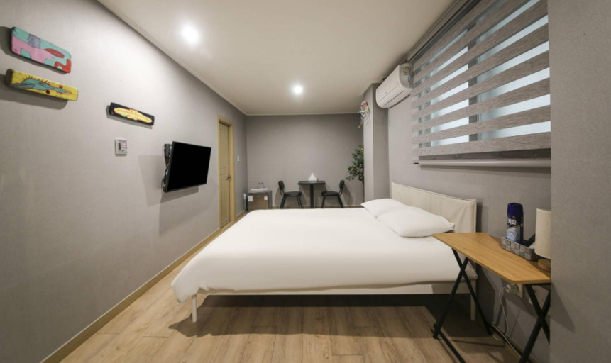 Bedroom 3, Hotel Stayhyun, Jeju