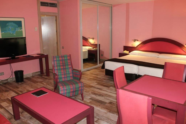 Bedroom 3, Hotel Palacio del Mar, Cantabria