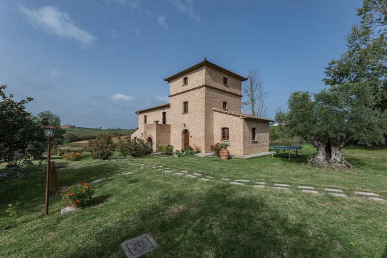 Exterior & Views 5, Casale Cinque Valli 8, Arezzo