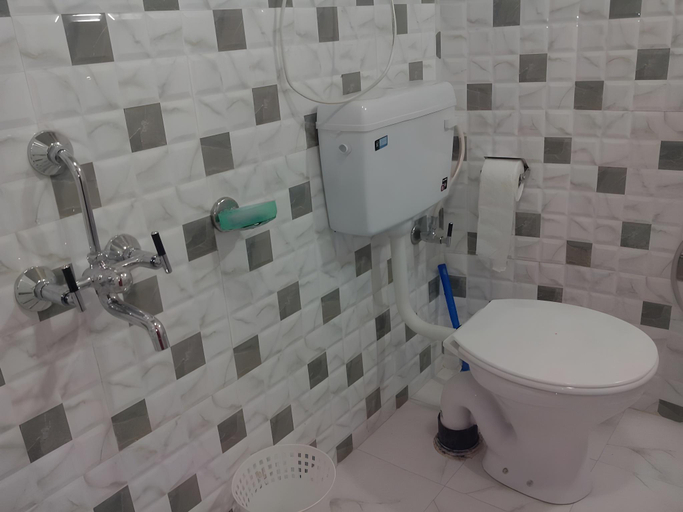 Bathroom 4, Gulab Resort, Srinagar