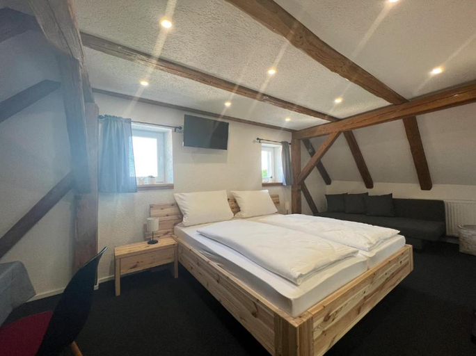 Others 5, Familienzimmer mit Bettenlager, Weißenburg-Gunzenhausen