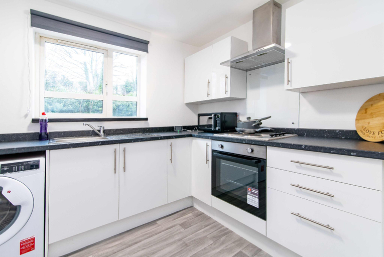 Kitchen 3, Cosy and Stylish 1 Bedroom Apartment in Coventry, Coventry