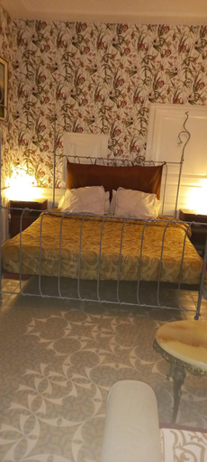 Bedroom 2, 13 Bohemian Bienvenue B&B, Côtes-d'Armor
