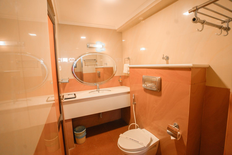 Bathroom, HOTEL UDUPI INTERNATIONAL, Kanniyakumari