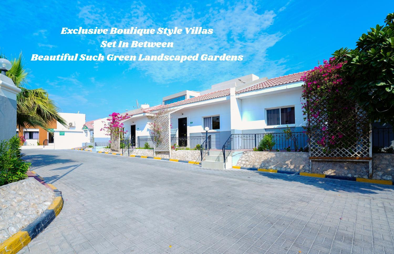 Exterior & Views