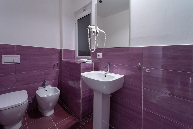Others 5, GreRos H. Porto Napoli Centro, by ClaPa Group Dislocated Hospitality, Napoli