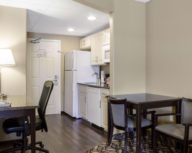 Bedroom 3, MainStay Suites Bismarck, Burleigh
