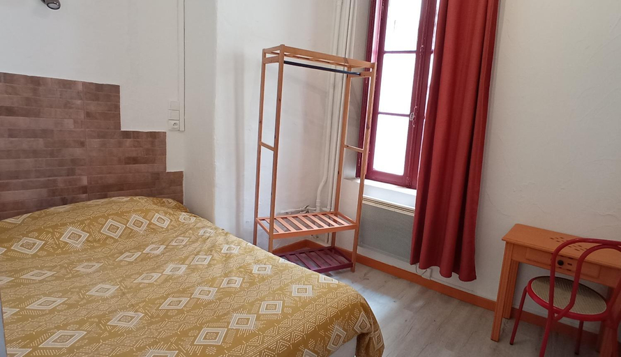 Bedroom 4, Hôtel de Paris, Aude