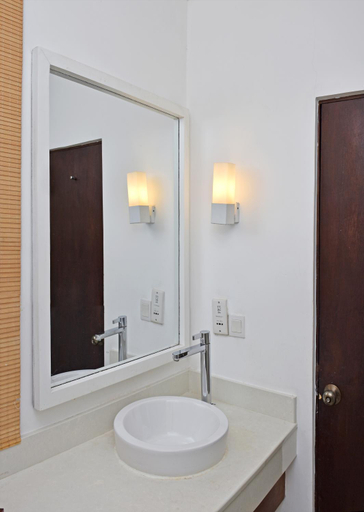 Bathroom 4, Goldi Sands Hotel, Negombo