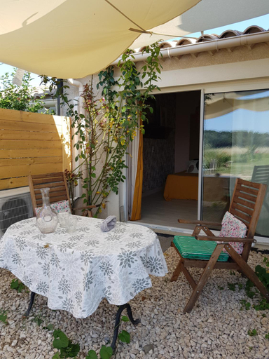 Others 4, La Poussiniere, Gard