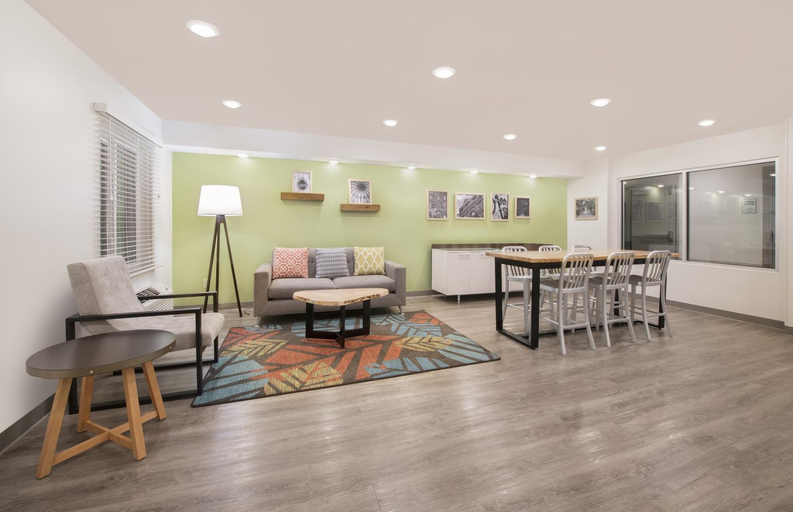 Public Area, WoodSpring Suites Savannah Pooler, Chatham