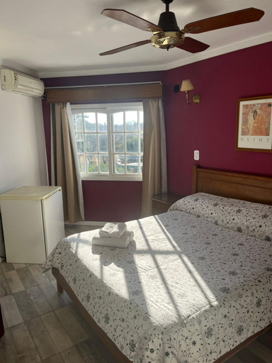 Bedroom 3, Hotel Hoxon, Luján