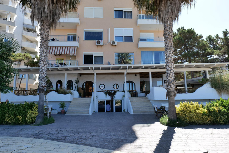 Food & Drinks 2, Pampas Duplex Rooms, Durrësit