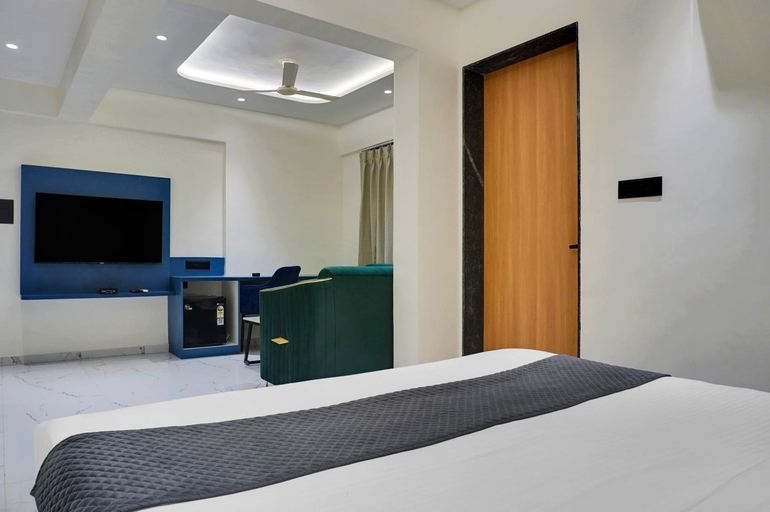 Bedroom 3, palm suites baner, Pune