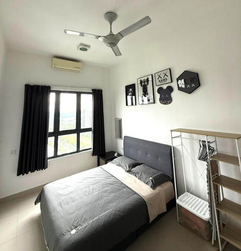 Bedroom 3, KawsKingdom-DpulzeCyberjaya,4pax, Sepang