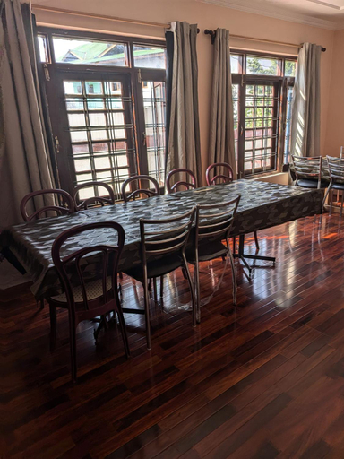 Others 5, Hotel John's Palace, Srinagar