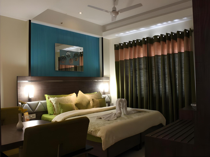 Bedroom 3, Bizz Tamanna Hotel, Pune