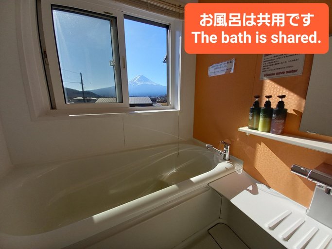 Bathroom 2, Orange Cabin Inn, Fujikawaguchiko