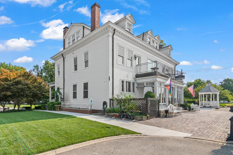 Others 2, The Pasfield House, Sangamon