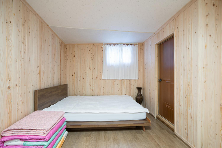 Bedroom 2, Ddlanchae Hanok Stay - Main House, Jeonju