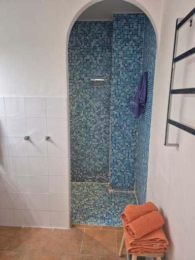 Others 2, Mas Clement - Chambre et table d'hotes, Vaucluse