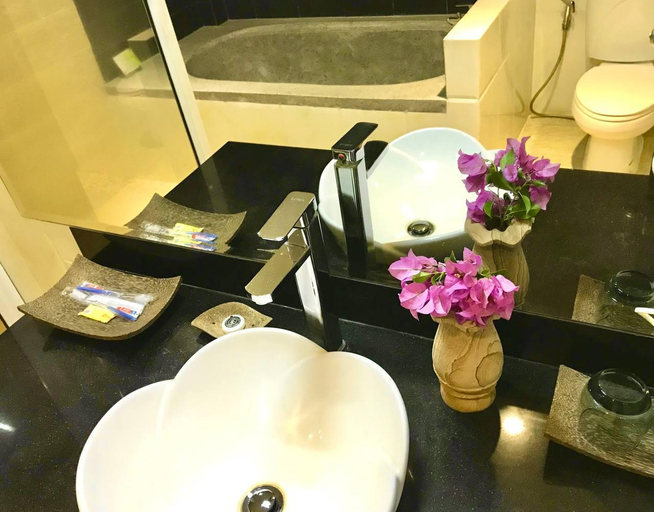 Bathroom 2, Ra-Ta Boutique Hotel, Siem Reap