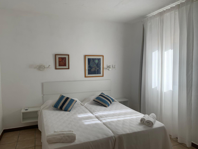 Others 3, Apartamentos Vista Vedra, Baleares