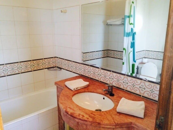 Bathroom, Flathotel, Agadir-Ida ou Tanane