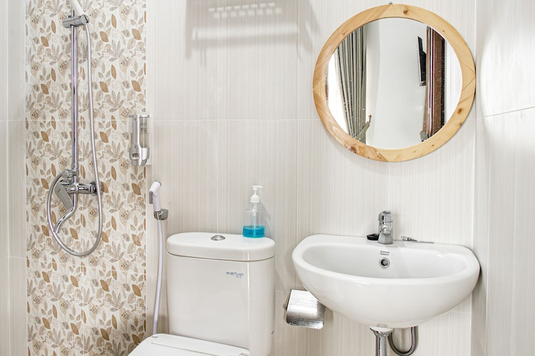 Bathroom 3, Bisma Balcony Homestay, Sleman
