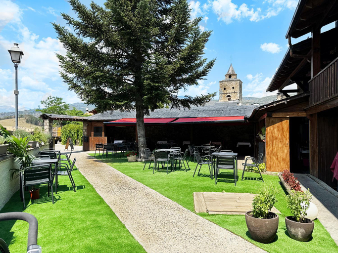 Exterior & Views 1, Hotel Cal Rei de Tallo, Lleida