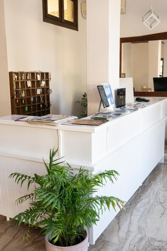 Public Area, The White Rose Hotel, Attica