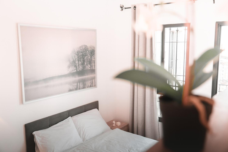 Bedroom, Beit Vardi